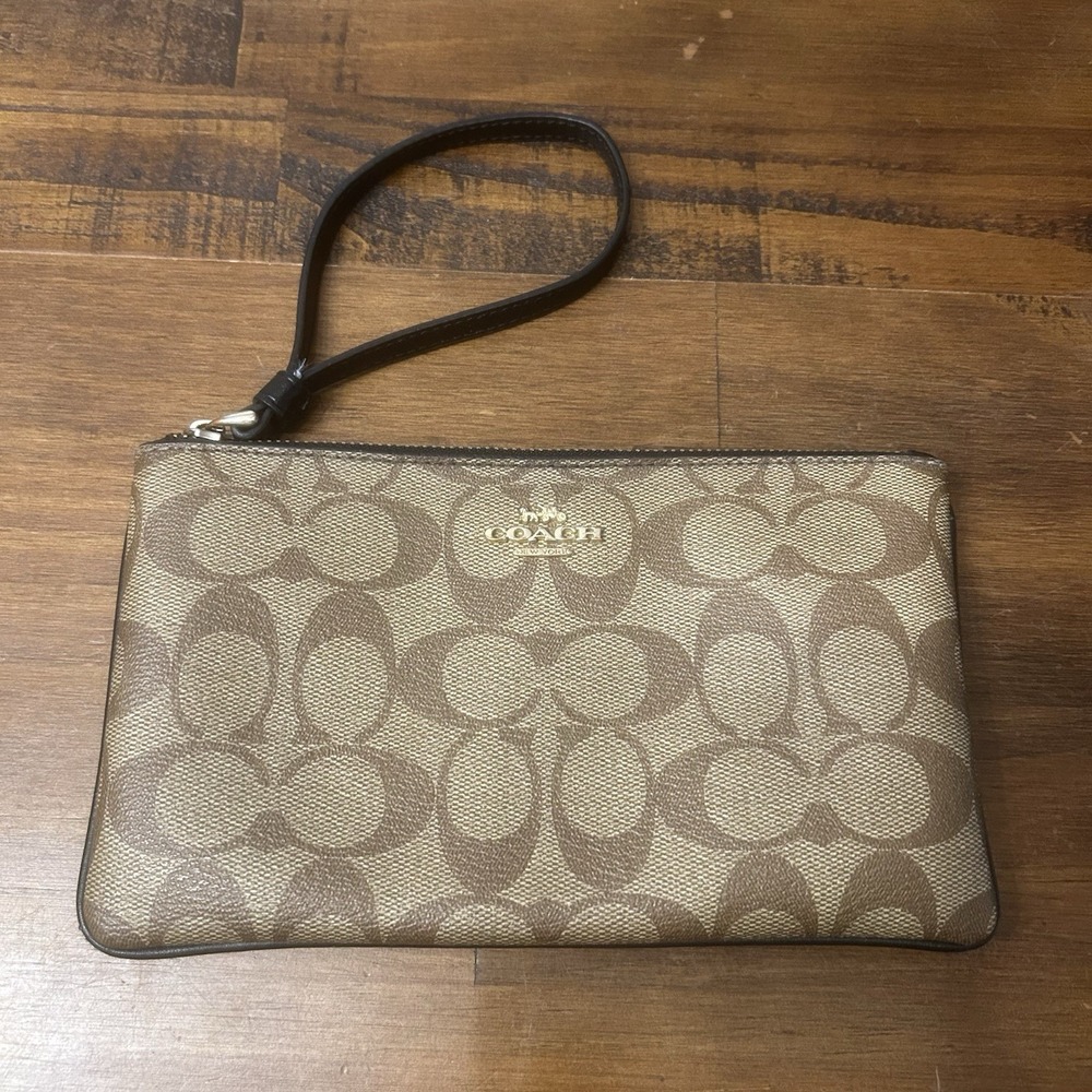 Coach Wristlet Khaki/Black Signature PVC Large Logo Wallet Top Zip *BROKEN STRAP